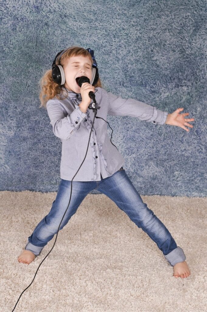 The Kid Who Sang a Disney Song Loud Enough to Start a Sing-Along