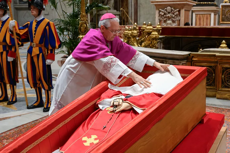A Dead Pope Was Put on Trial