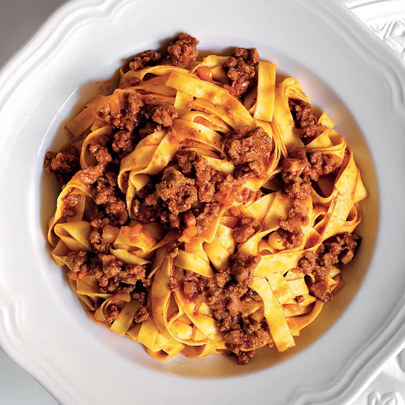 “Hearty tagliatelle al ragù with slow-cooked meat sauce – one of the best Italian pasta dishes to cook at home.