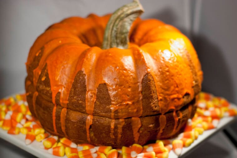 The Perfect Pumpkin Bundt Cake