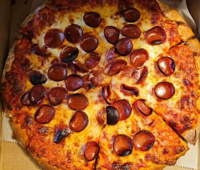 Johnny's Pizza