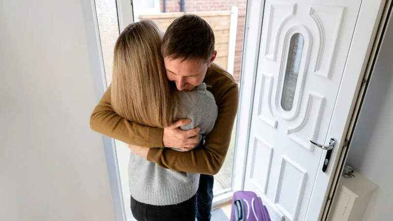 Guy Gets An Apartment So Girlfriend Can Escape Her Chaotic Family, She Almost Ruins Everything