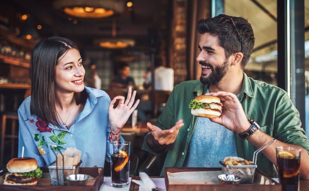 Lunch Date Goes Horribly Wrong When Woman Confronts BF About His Model Friend